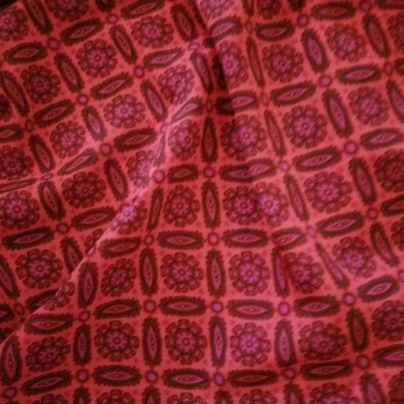 Super flattering work top - Picture 1 of 2